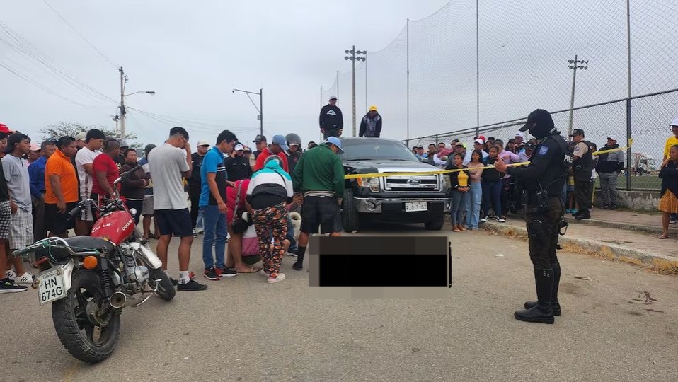 Sicarios mataron a dos futbolistas en una cancha de Santa Elena