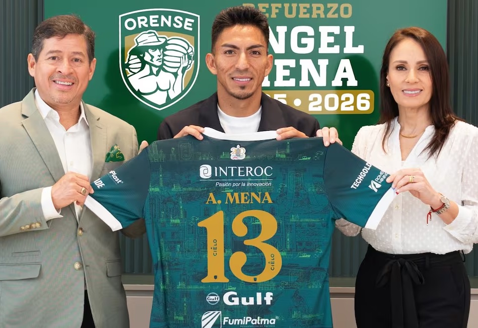 Ángel Mena volvió a Ecuador, pero no para defender los colores del equipo de sus amores, Emelec; sinó que viajó a Machala.