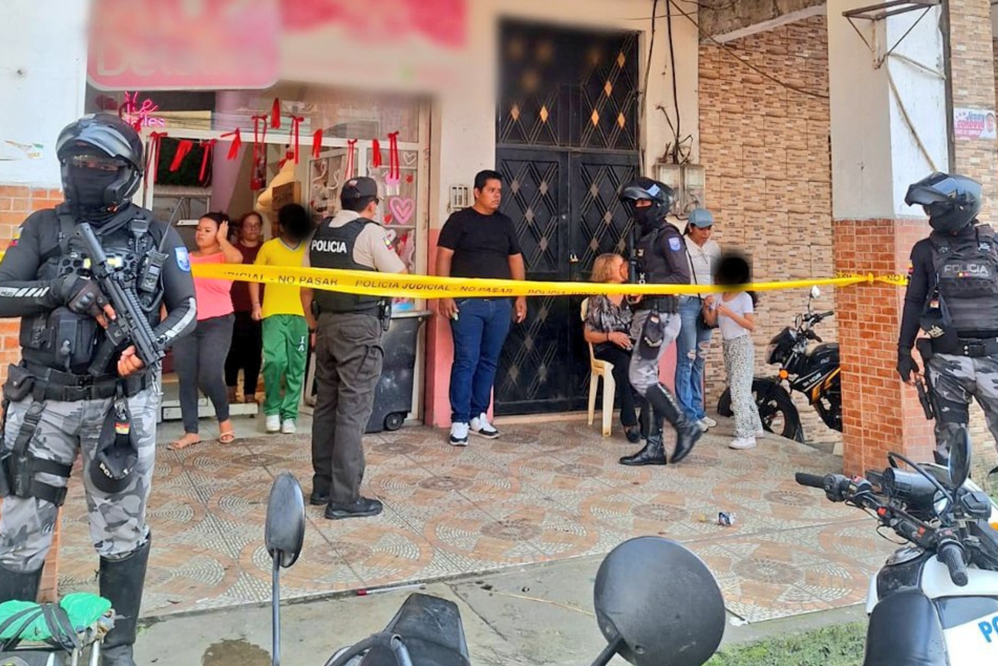 Presunto delincuente murió abatido tras asaltar a la dueña de un negocio en Los Ríos