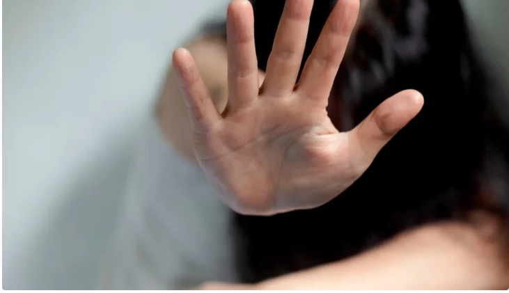 Adolescente habría sido violada en un complejo turístico en Santo Domingo de los Tsáchilas.