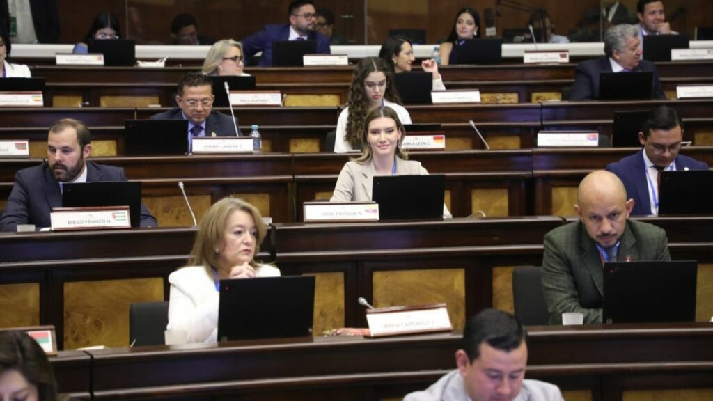 Asamblea Nacional Conozca cuáles son las quince comisiones legislativas permanentes y qué temas se tratan en cada una de ellas. (Asamblea Nacional).