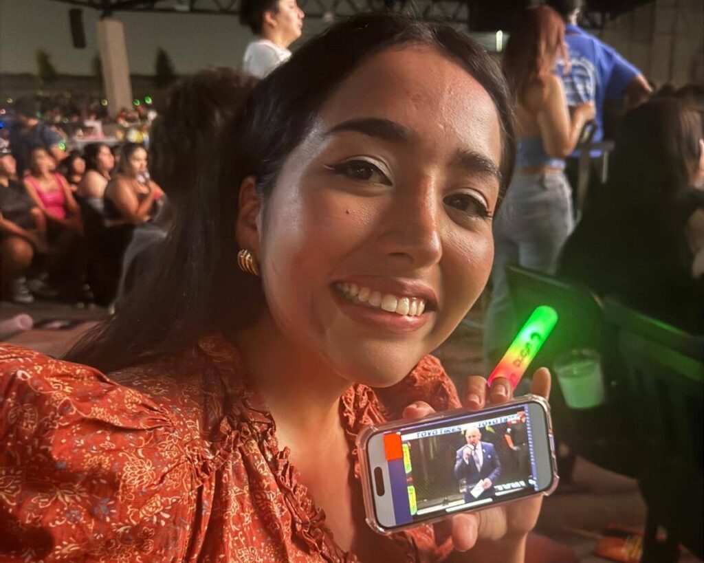 Desde Texas, Grace honra sus raíces ecuatorianas con estudios, trabajo y contenido digital