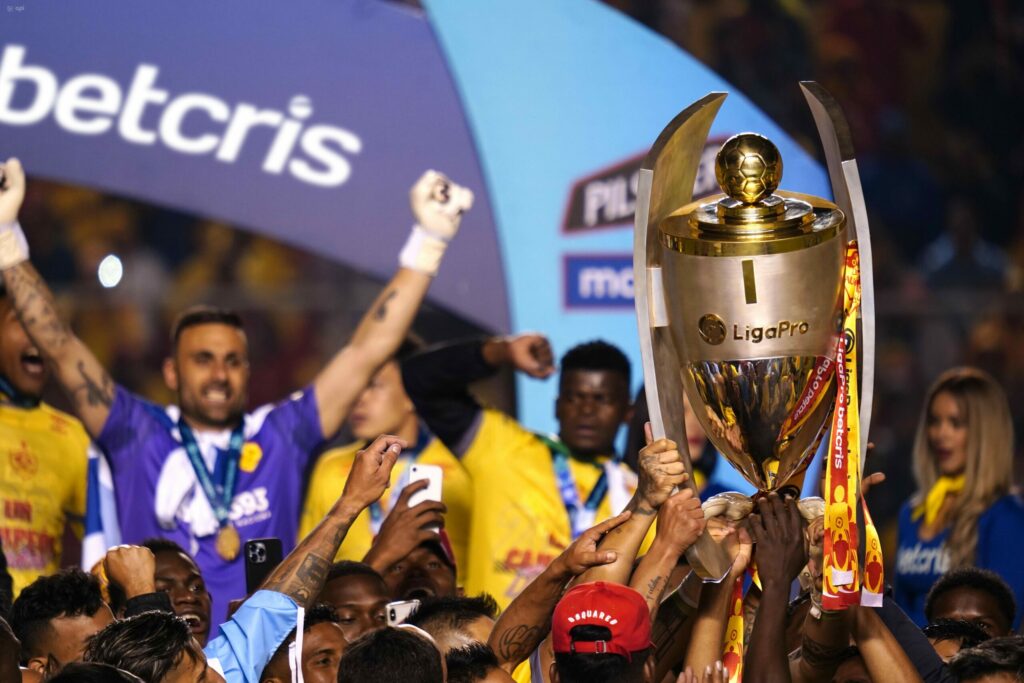 Aucas insiste en recibir premio de campeón 2022: audiencia ante el TAS será el 25 de junio