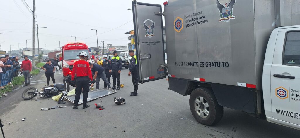 Motociclista muere en accidente de tránsito en la avenida Los Colonos, en Santo Domingo