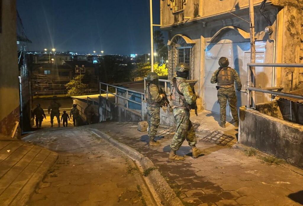 Pascuales militarizado desde la madrugada de este miércoles 11 de junio; se realizaron varios allanamientos