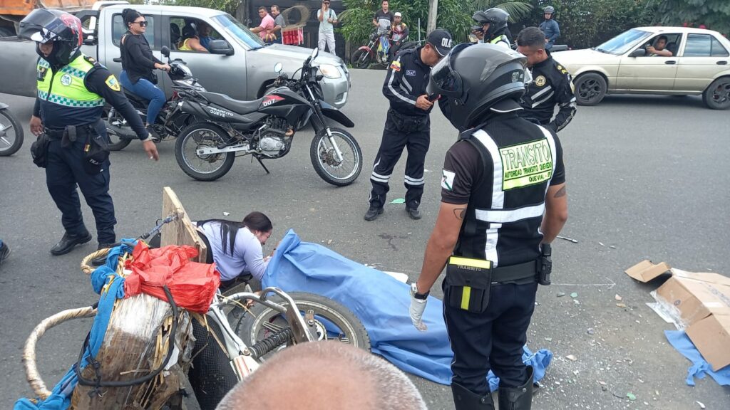 “Solo quería almorzar con ellos” tragedia en moto enluta a familia venezolana en Quevedo