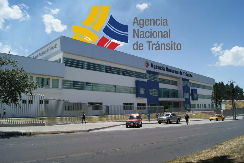 ANT exige a municipios de Ecuador cumplir con formato oficial de placas provisionales