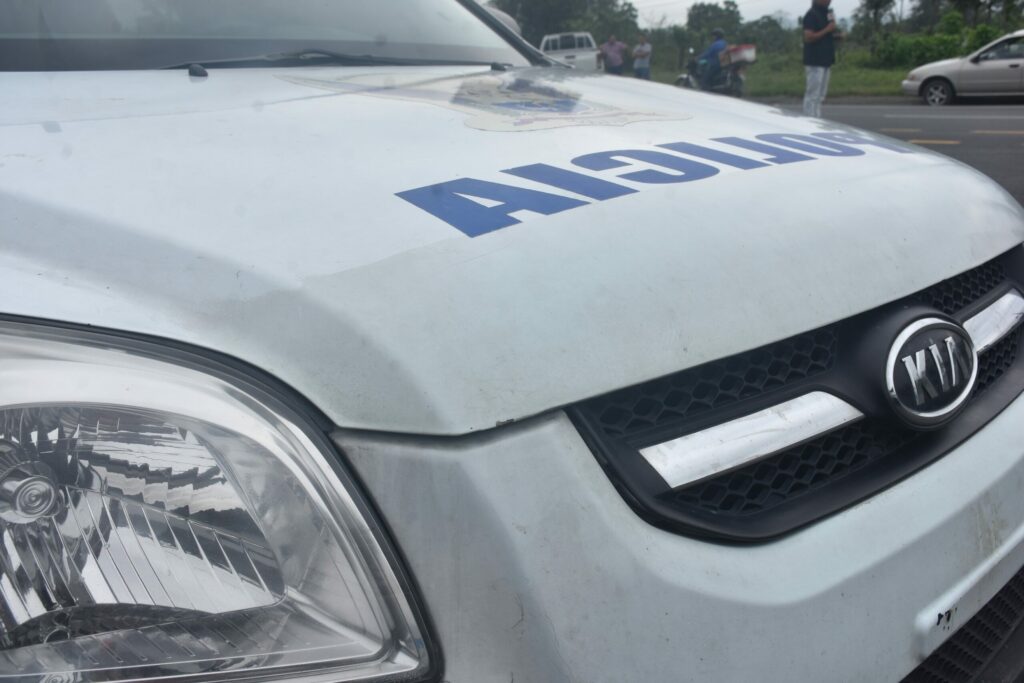 Conductor de aplicativo sufre robo de vehículo tras trasladar pasajeros de Guayaquil a Santo Domingo