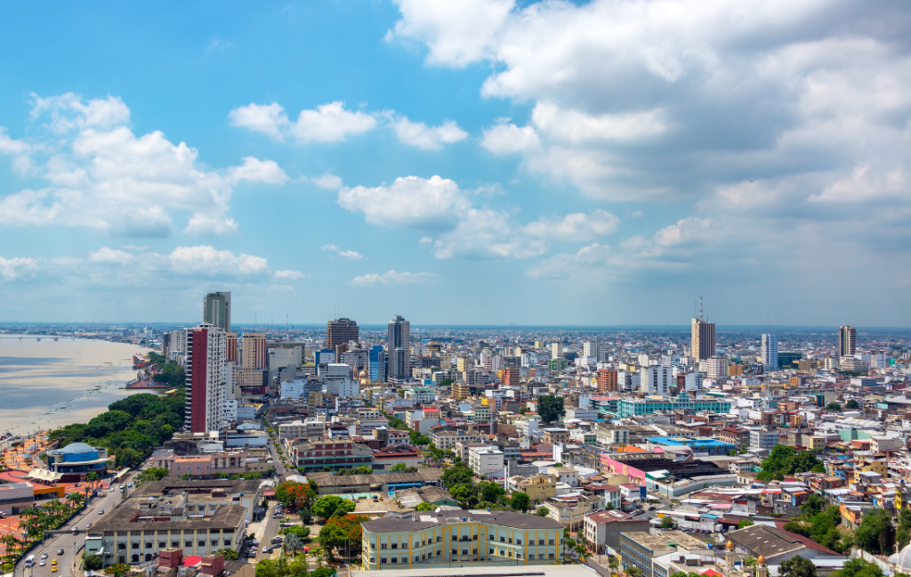 clima-en-ecuador-este-jueves-10-de-julio-costa-soleada-y-sierra-con-lluvias-leves