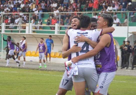 El Nacional golea a 22 de Julio y avanza a octavos de final de la Copa Ecuador