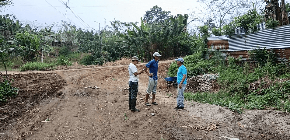 Inicia mantenimiento vial en Río Lindo, zona rural de La Concordia