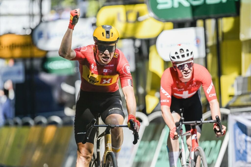 Jonas Abrahamsen gana la etapa 11 y Jhonatan Narváez escala al puesto 16 en el Tour de Francia 2025