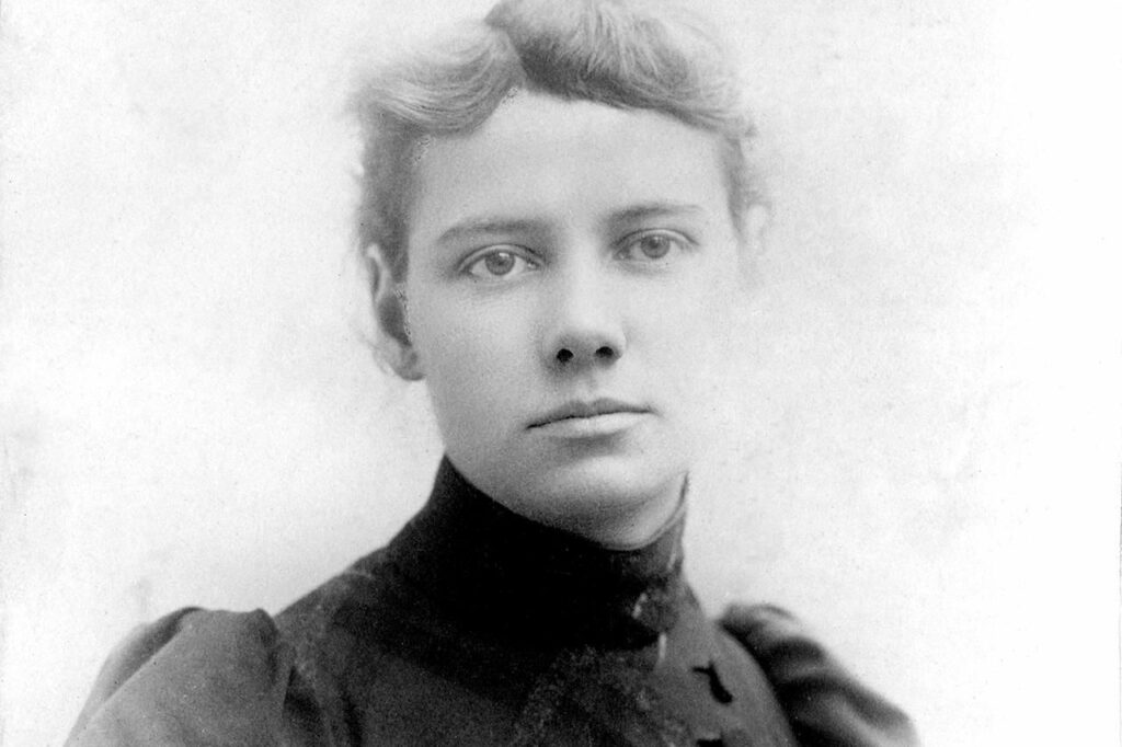Su respuesta a un artículo titulado "Para qué son buenas las chicas" llamó la atención del editor de un diario, quien le dio su primer trabajo a Nellie Bly como periodista.