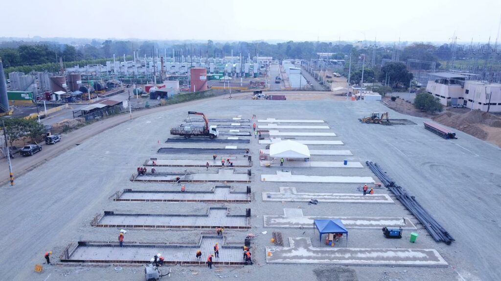 Progen fue contratada por la Corporación Eléctrica del Ecuador (Celec), a través de su unidad Termopichincha, para instalar plantas térmicas de emergencia que aportarían 150 megavatios (100 MW en Salitral y 50 MW en Quevedo). FOTO: Ministerio de Energía.