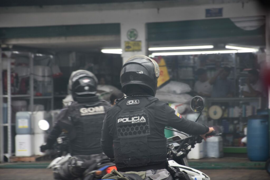 Vehículo reportado como robado fue hallado en Luz del Día
