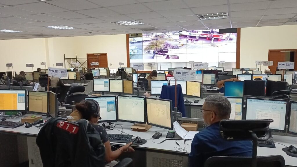 El ECU-911 atendió 28.725 emergencias durante el feriado del 10 de agosto por el Primer Grito de la Independencia. (ECU-911).
