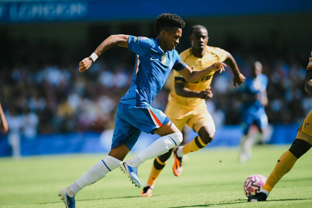 Falta sobre Caicedo anula gol y frena a Crystal Palace en empate con Chelsea