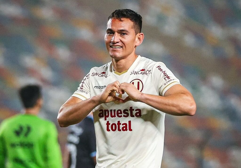 Jairo Vélez sella triunfo de Universitario 2-0 ante Alianza Universidad en Clausura 2025