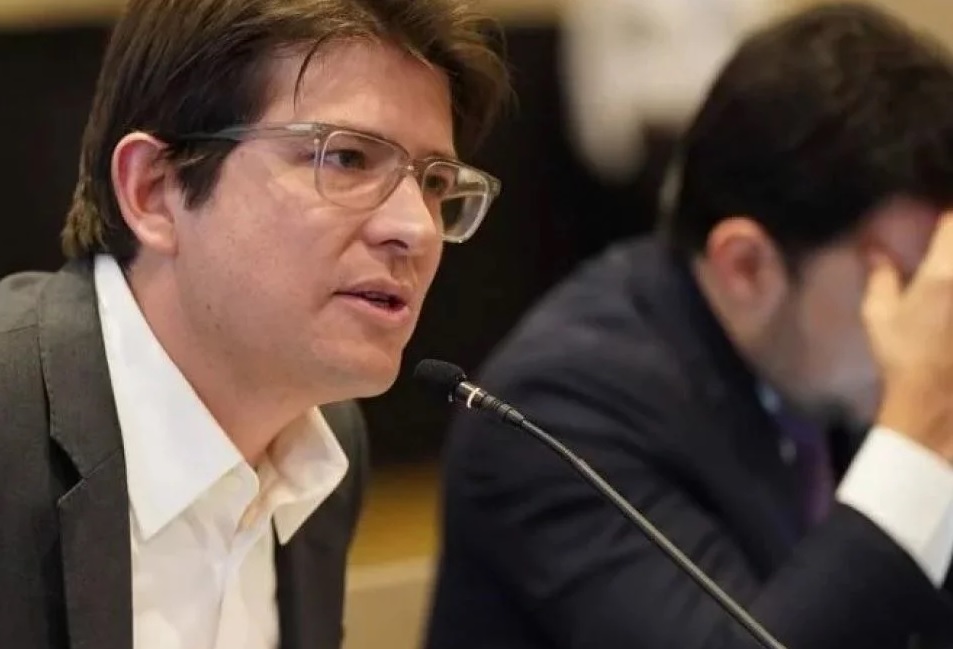 La Fiscalía General de Colombia solicitará que el asesinato del senador y precandidato presidencial Miguel Uribe Turbay sea declarado crimen de lesa humanidad.