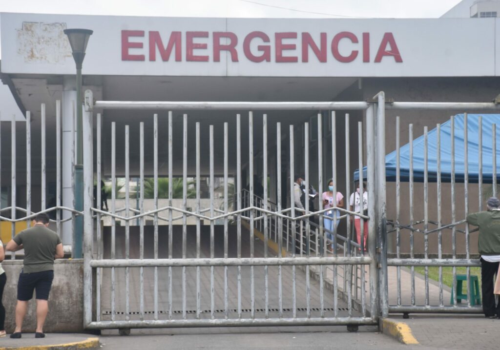 Menor atropellada frente a escuela en Alluriquín fue trasladada al hospital