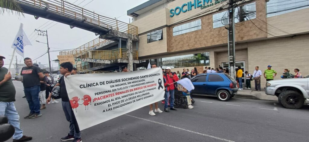 Santo Domingo clínica de diálisis anuncia nuevo cierre parcial por falta de insumos