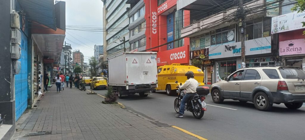 Santo Domingo modifica normativa para transporte pesado y horarios de circulación