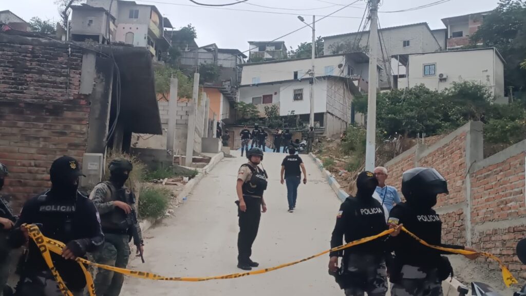 Sujetos armados terminan con la vida de una mujer en el barrio Abdón Calderón, de Manta, provincia de Manabí. (El Diario)