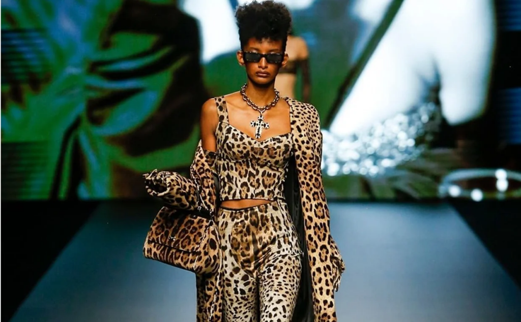 Animal print en la mira: consejos para lucirlo bien y evitar desastres de estilo