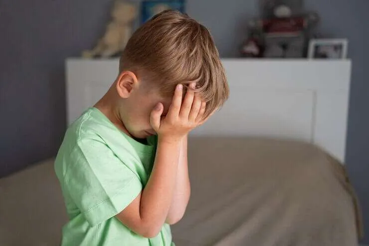 Estos son los síntomas de ansiedad infantil que debes vigilar en casa y la escuela