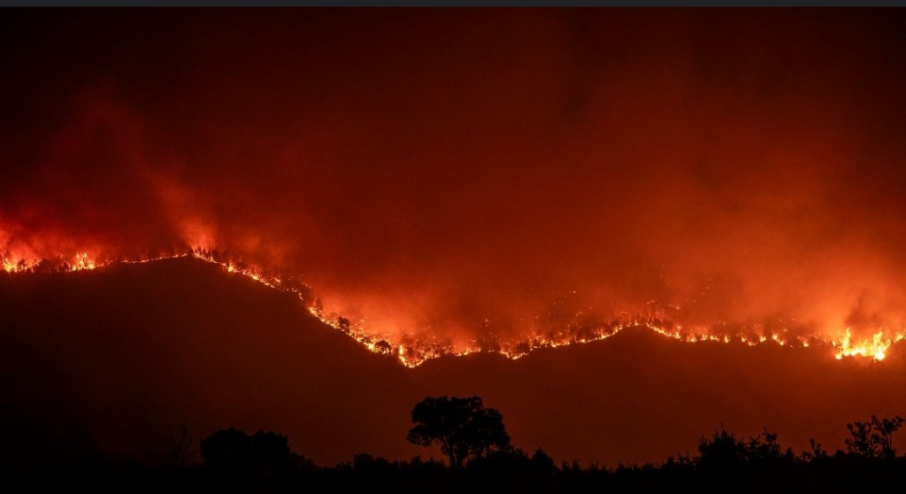 Detenidas 32 personas por su relación con incendios forestales en España desde junio