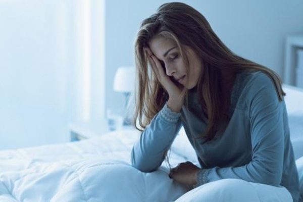 Investigaciones confirman que el sueño insuficiente acumulado impacta la salud física y mental