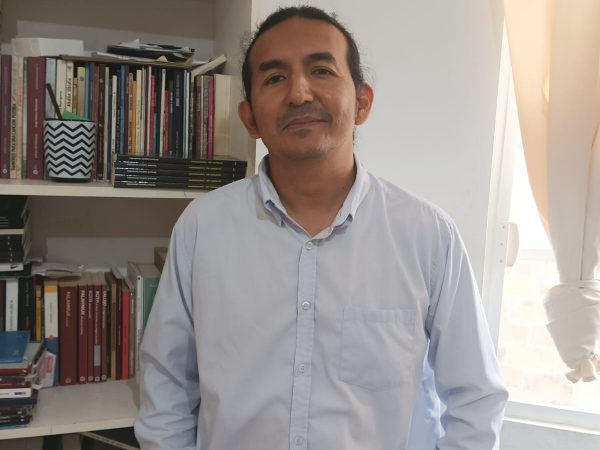 Alexis Cuzme (44), periodista, escritor y editor.