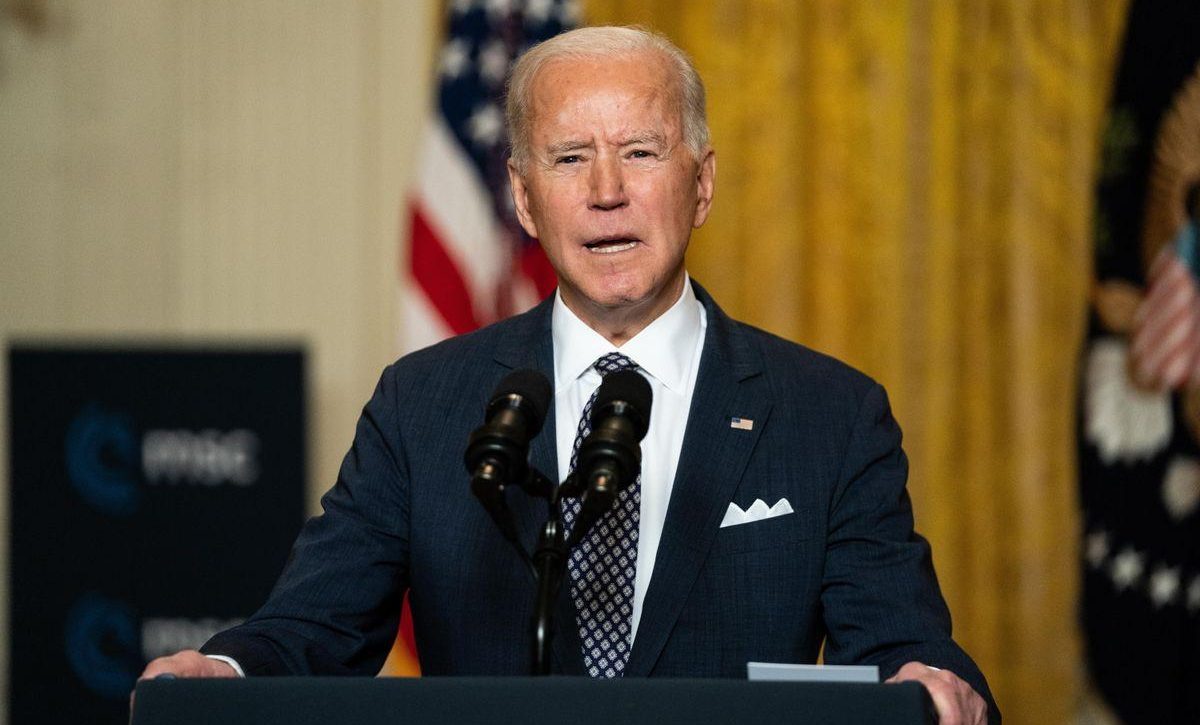 20210307064456_biden-promueve-el-voto-ante-las-tra
