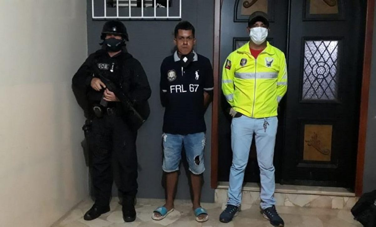 20210309042636_tres-hombres-fueron-detenidos-por-v