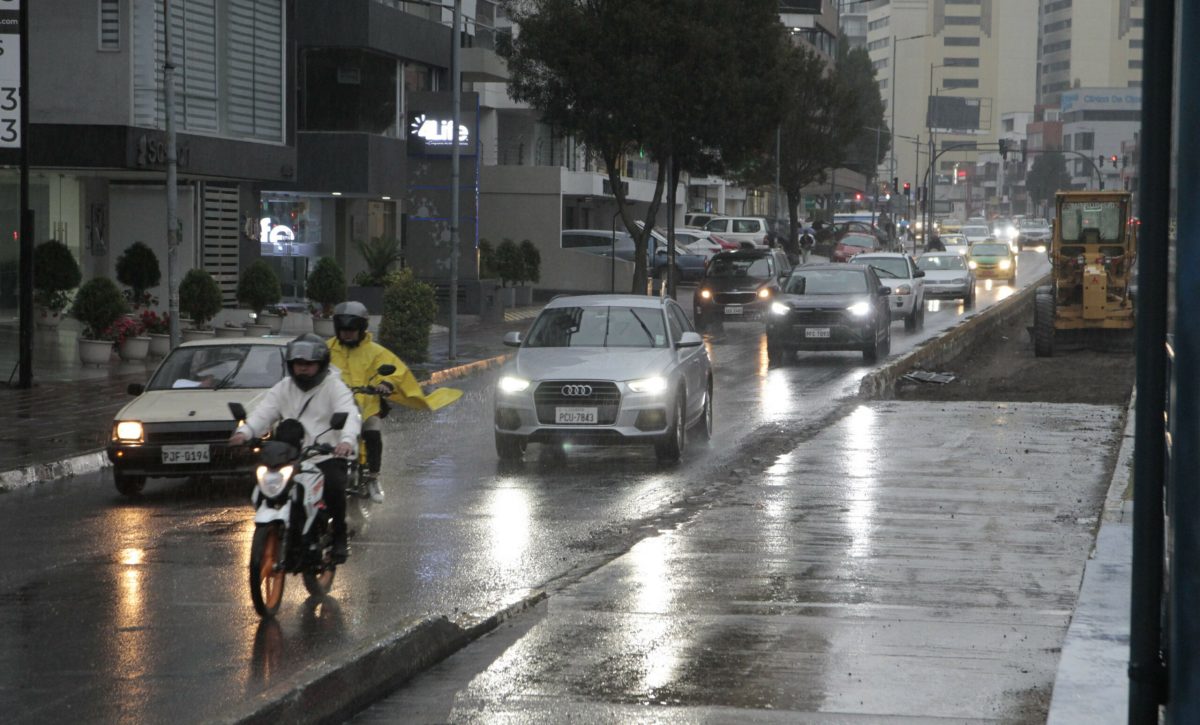 Lluvias intermitentes y clima frío en Cuenca este miércoles 25 de junio