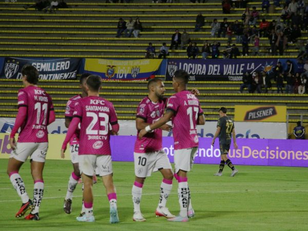 Independiente del Valle venció 2-1 al Aucas en el estadio Olímpico Atahualpa. FOTO: API.