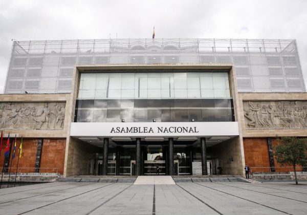Asamblea de Ecuador cierra con 31 leyes aprobadas y retos pendientes, ¿qué dejaron?