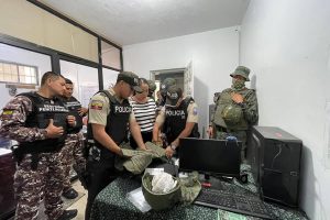 Militar fue sorprendido con droga y objetos prohibidos en centro carcelario de Napo
