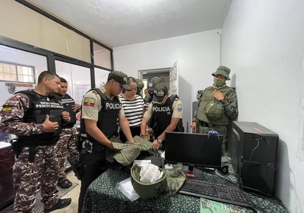 Militar fue sorprendido con droga y objetos prohibidos en centro carcelario de Napo