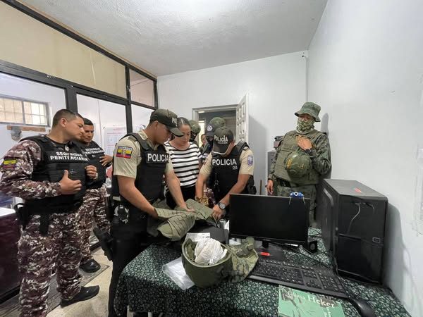 Militar fue sorprendido con droga y objetos prohibidos en centro carcelario de Napo
