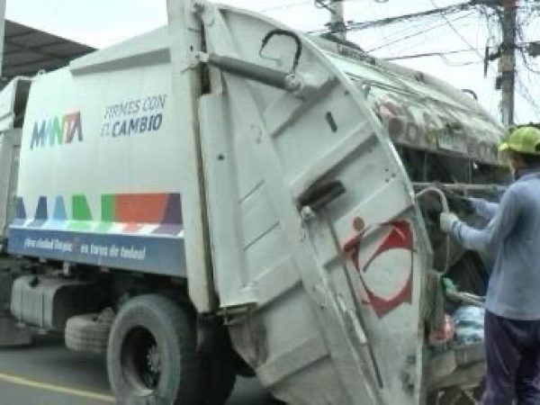 El municipio de Manta alquilará seis recolectores