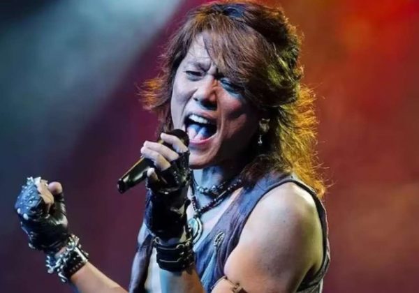 El cantante Nobuo Yamada, autor de Pegasus Fantasy, Saint Seiya, Caballeros del Zodiaco.