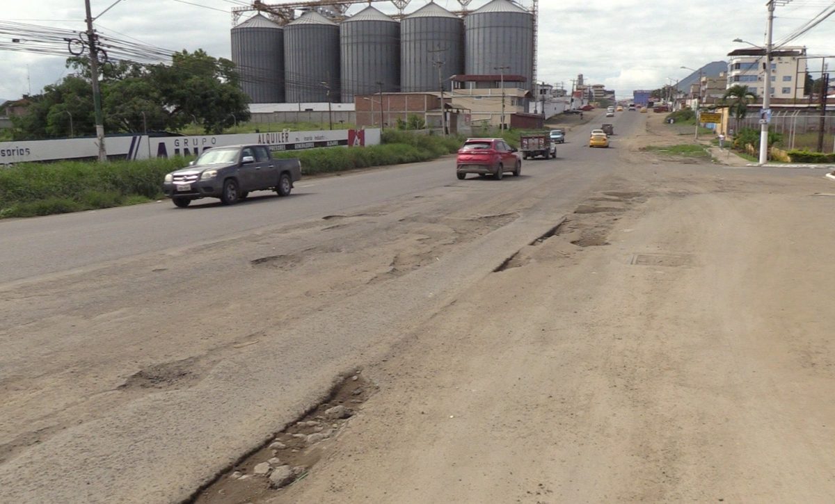 La vía Manta- Montecristi será intervenida