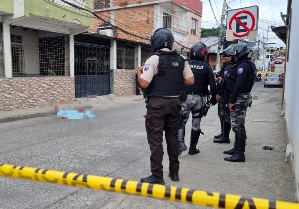 A un menor, de 17 años, identificado como Sneyder Chancay, lo  asesinaron este sábado 31 de mayo a las 15h20.