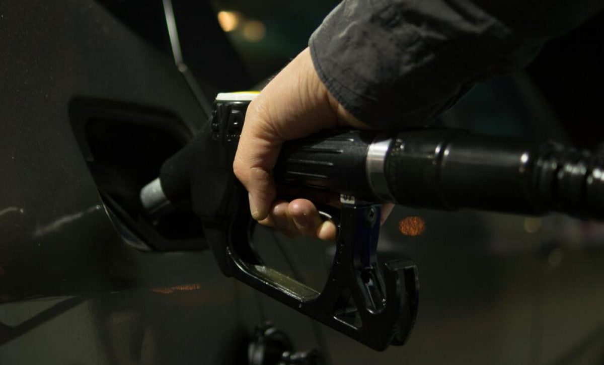 Abastecimiento de gasolina Extra en Ecuador permanece estable, asegura Petroecuador