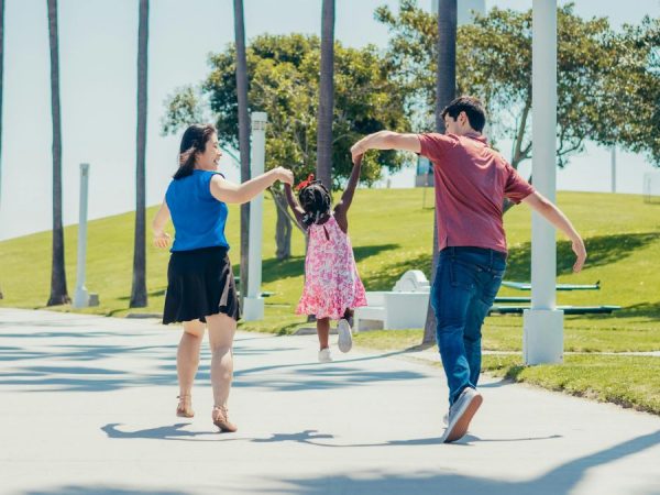 Adopciones en Ecuador: Así es el proceso de adopciones mediante el programa del MIES. (Pexels).