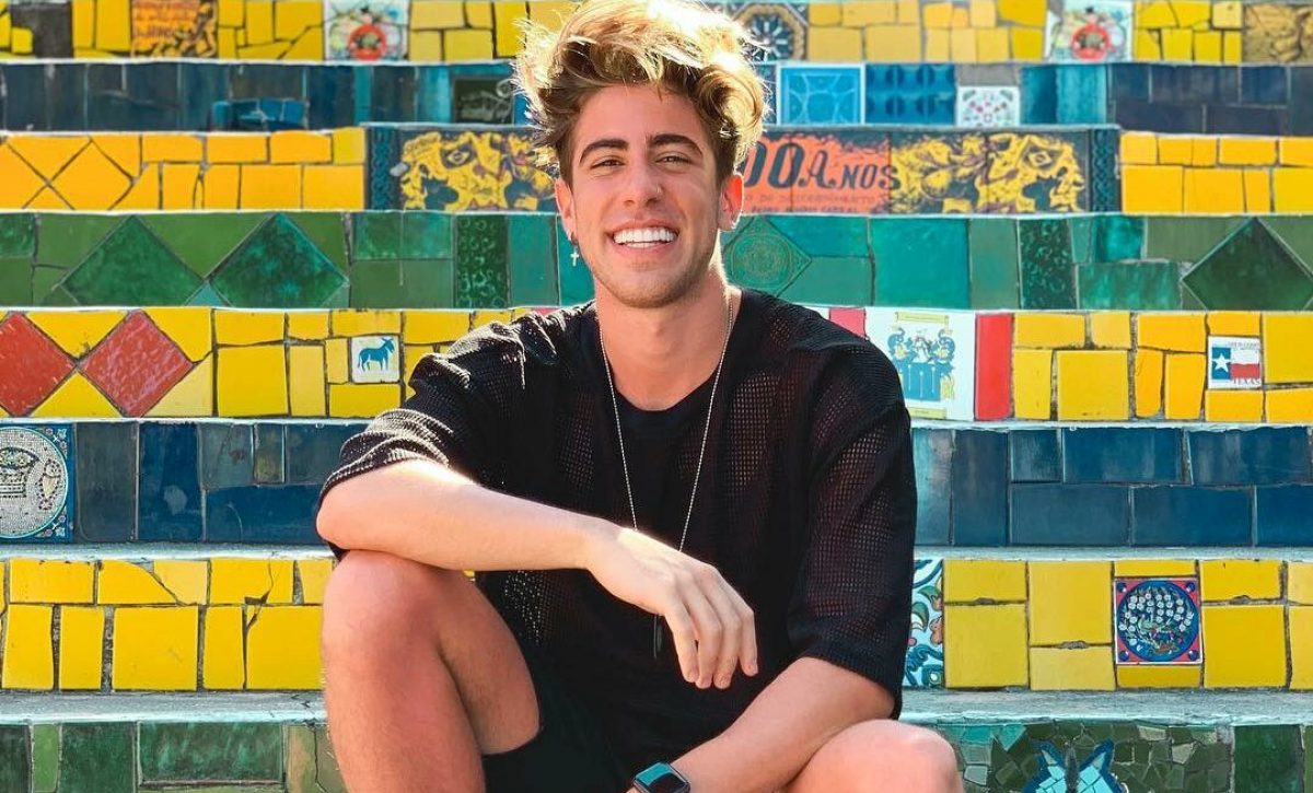 Alejo Igoa se convierte en el youtuber más grande de habla hispana con más de 72 millones de suscriptores