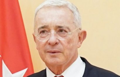 Álvaro Uribe reapareció tras su liberación
