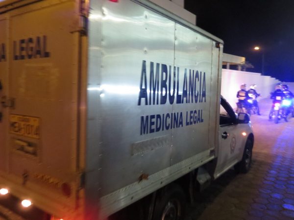 El reo fue trasladado al centro forense de Manta.