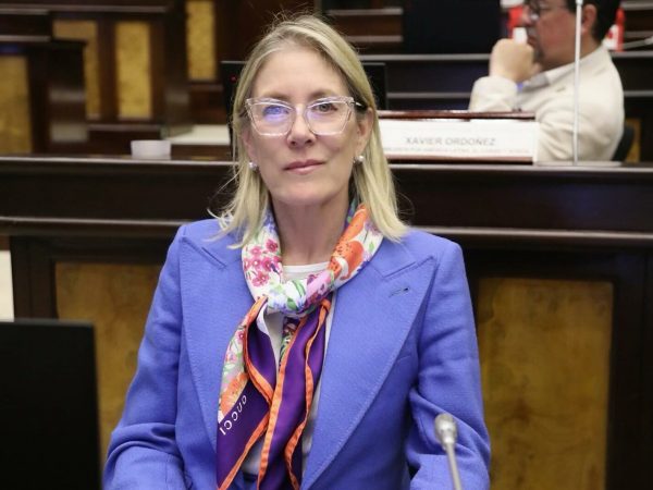 Annabella Azín denuncia uso fraudulento de su nombre para estafas en Ecuador